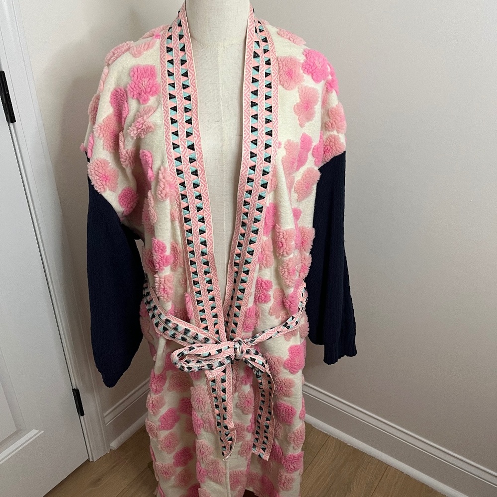 Boutique POL coat MuST SEE